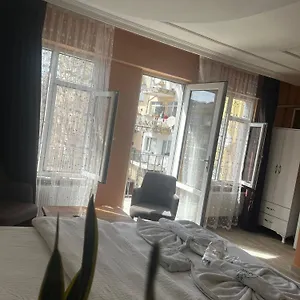 https://cemre-istanbul.istanbul-turkeyhotels.com